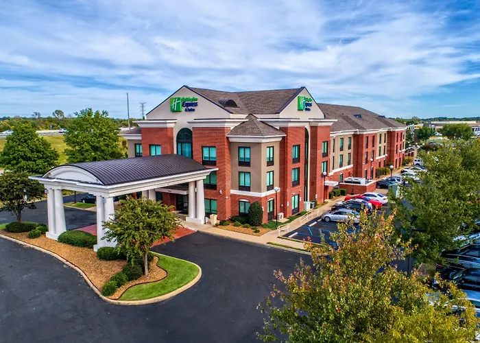 Holiday Inn Express Hotel & Suites Memphis Southwind By Ihg